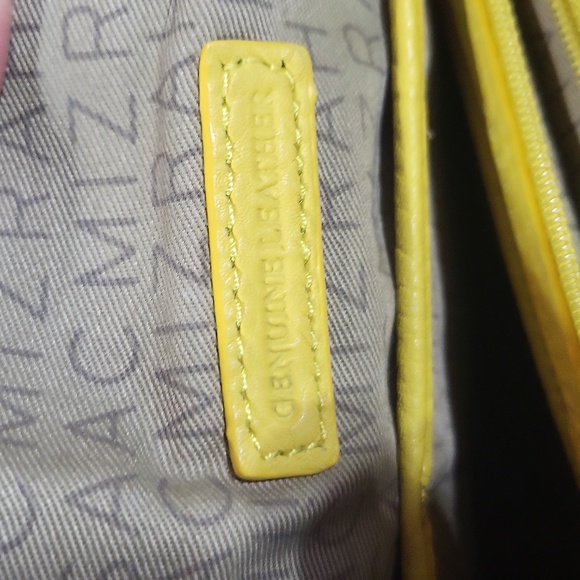 ISSAC MIZRAHI Cream Yellow Brown Color Block Leather Shoulder Bag - Picture 11 of 16